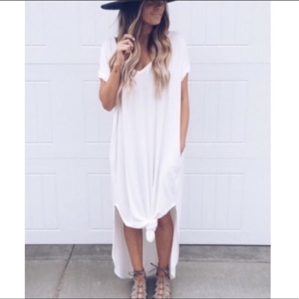 ▪️White Oversized Maxi Tee Dress